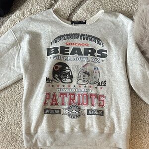 Abercrombie & Fitch Gray Super Bowl XX Sweater
